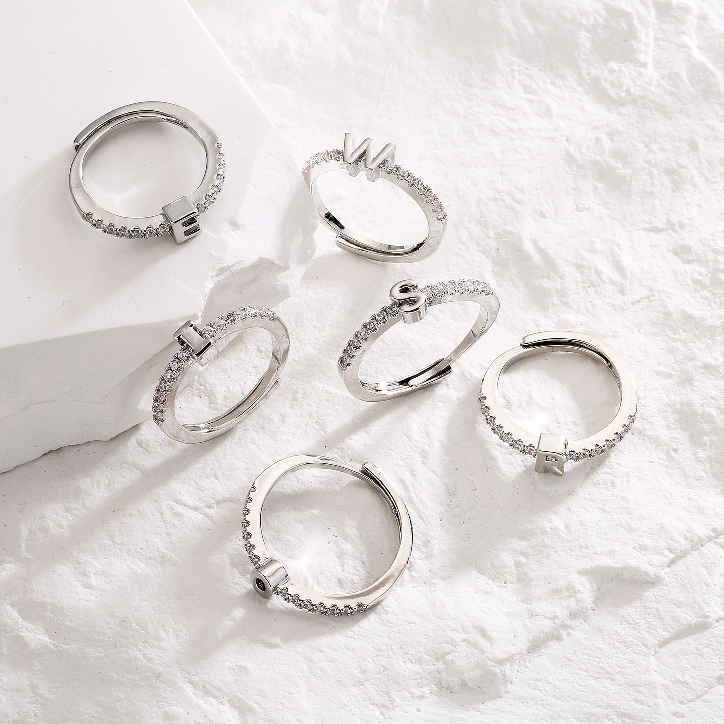 HECHENG ring, letter initials